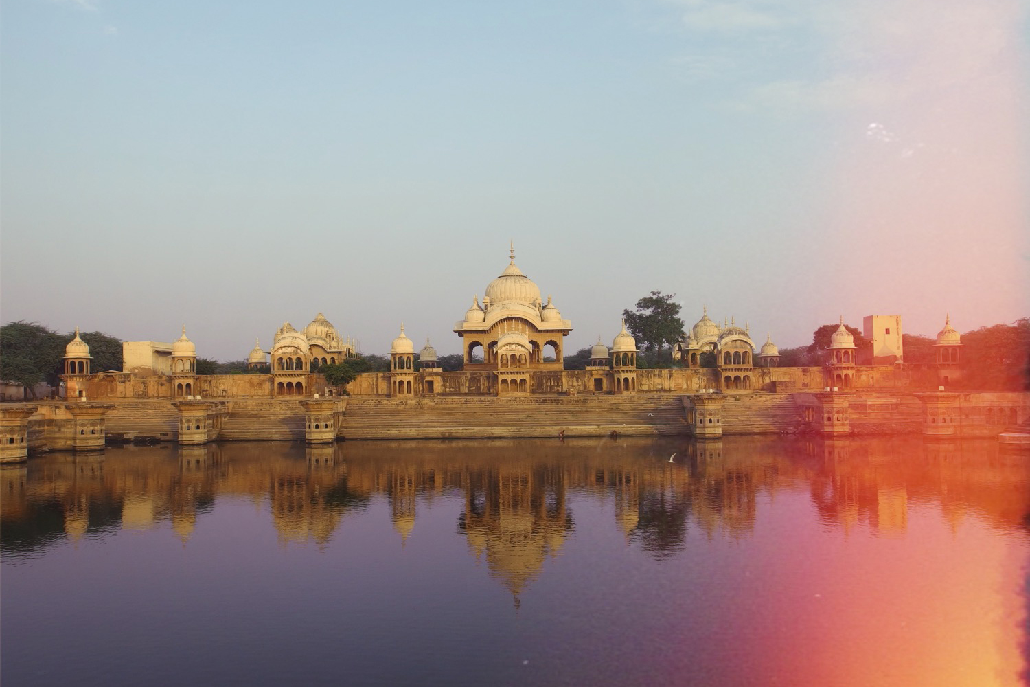 Kusum Sarovara, Vrindavana