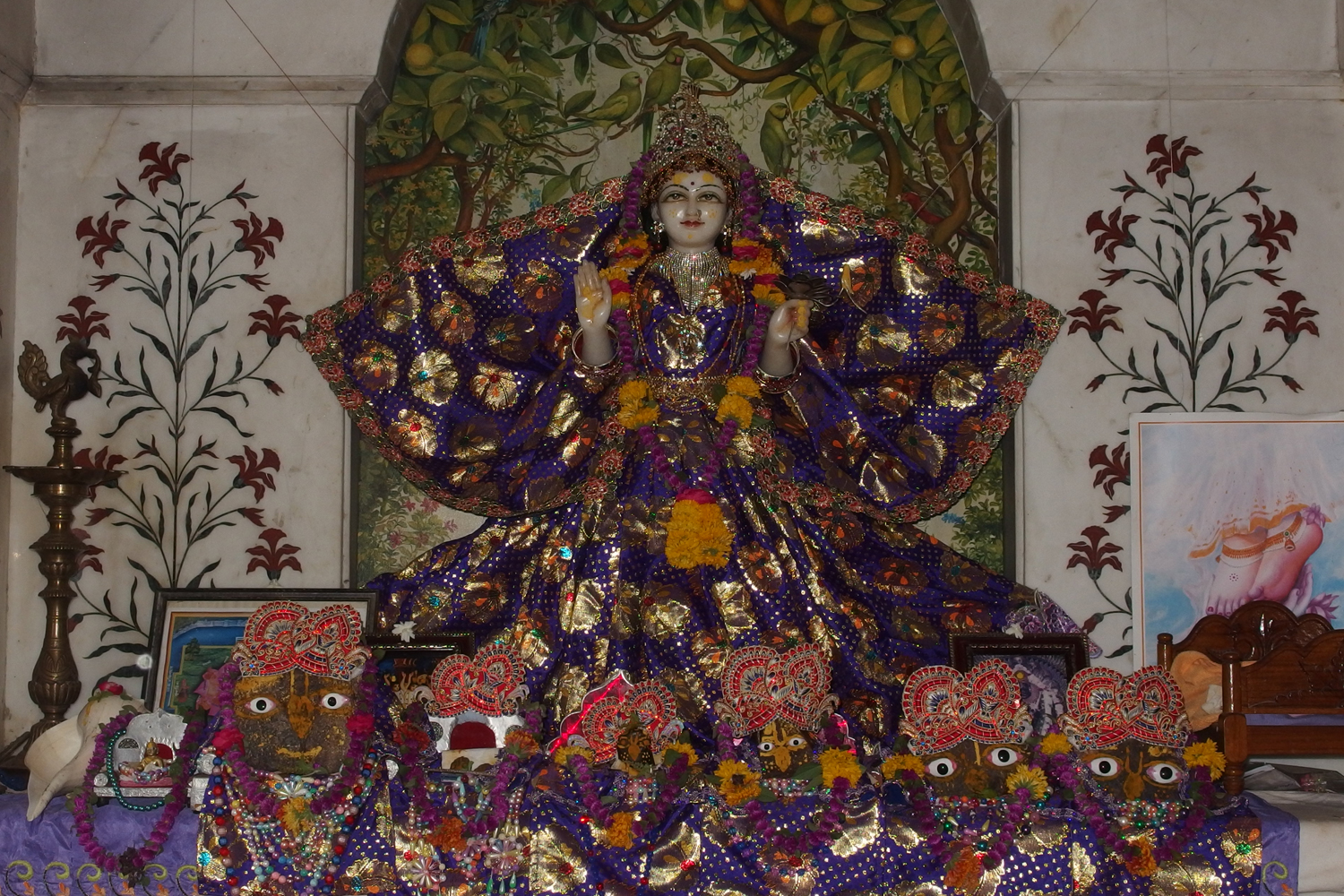 Vrinde Devi, Vrinda Kunda, Vrindavana